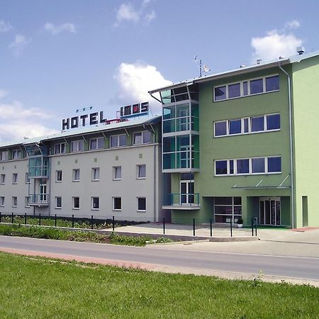 Hotel Imos プラハ エクステリア 写真